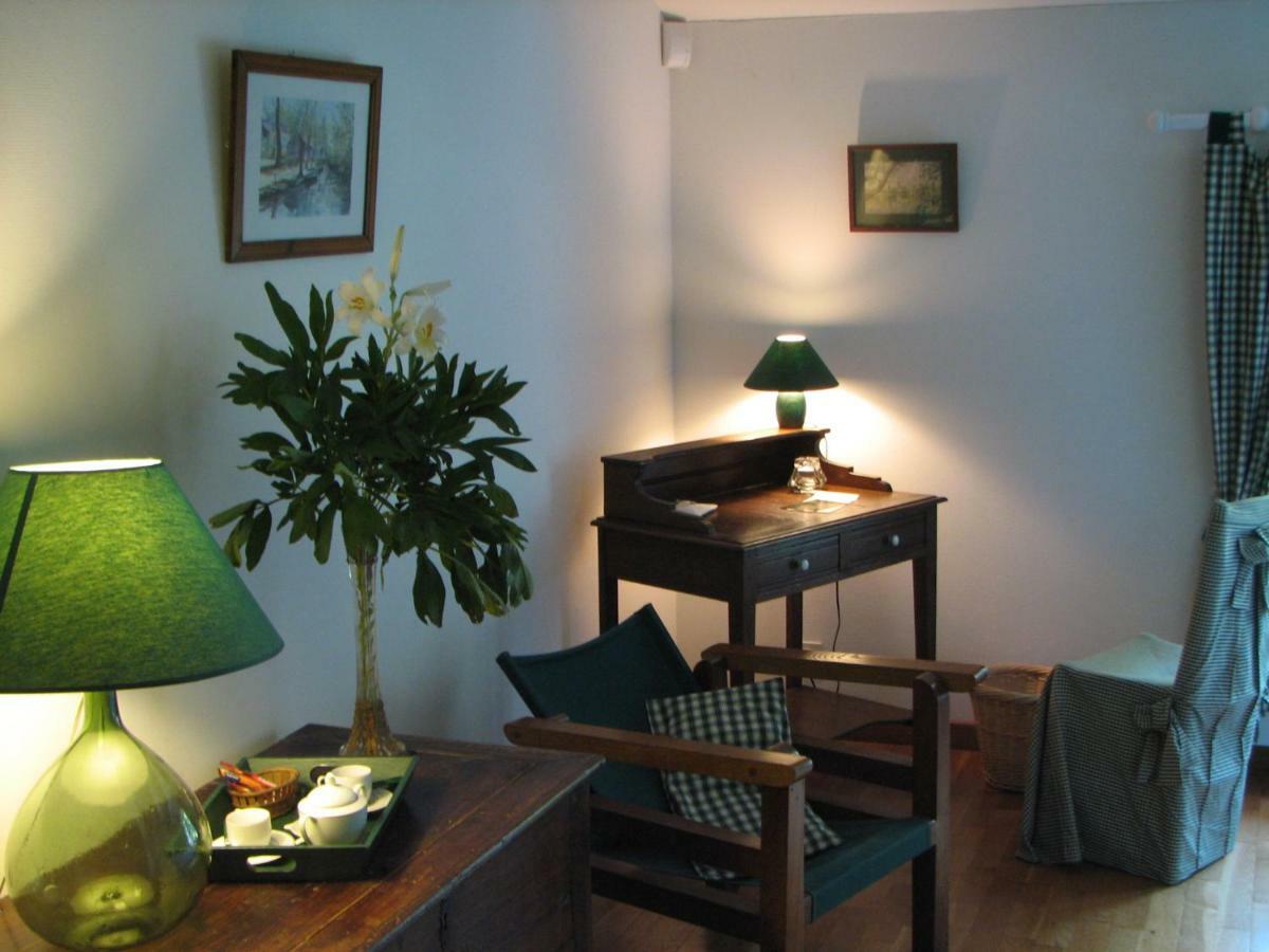 Bed and Breakfast Le Petit Massigny Les Velluire-sur-Vendee Esterno foto