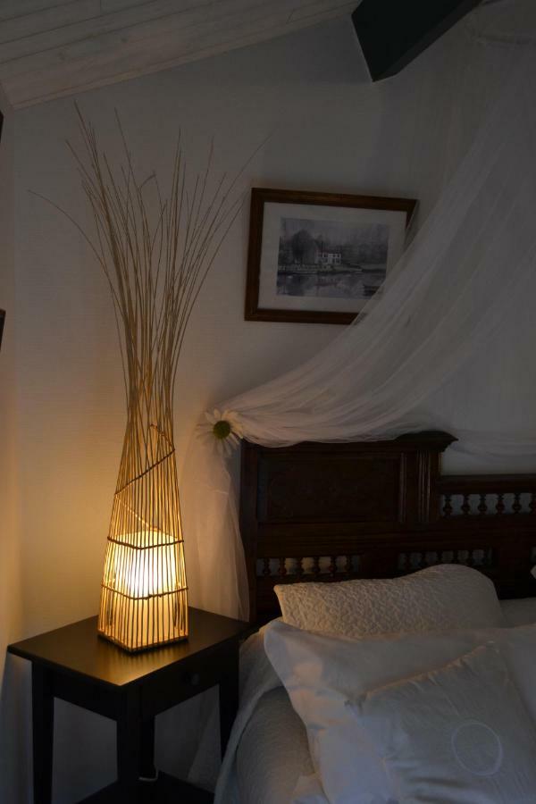 Bed and Breakfast Le Petit Massigny Les Velluire-sur-Vendee Esterno foto